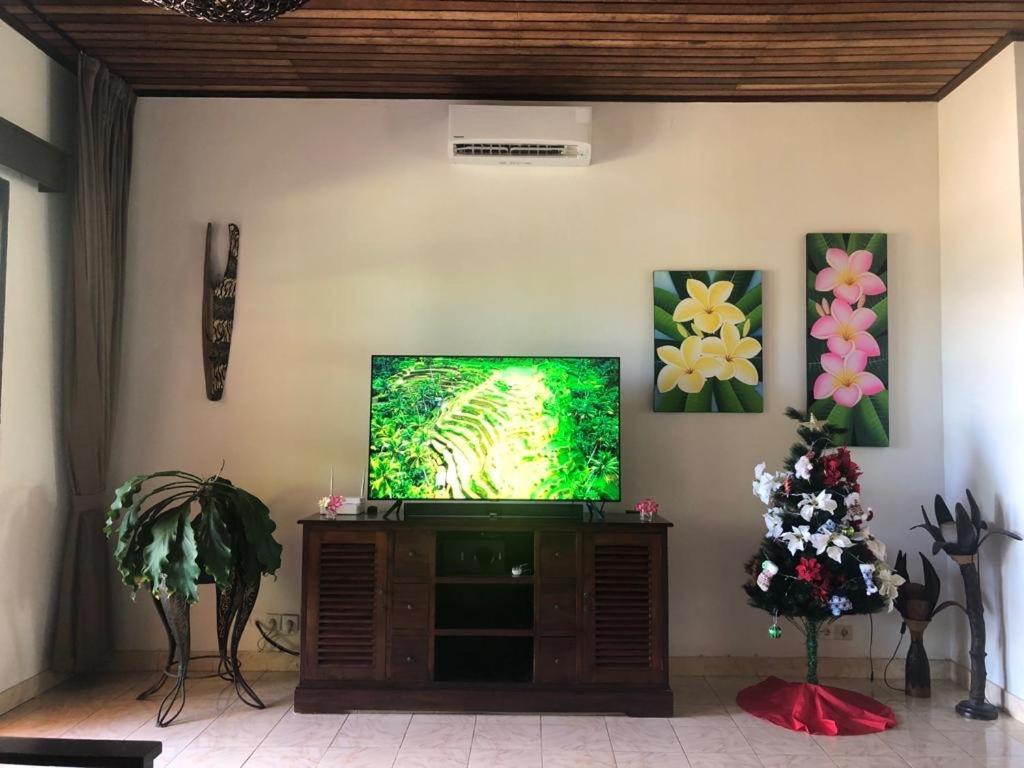 Ocean Beachfront Villa Dini Banjar  Esterno foto