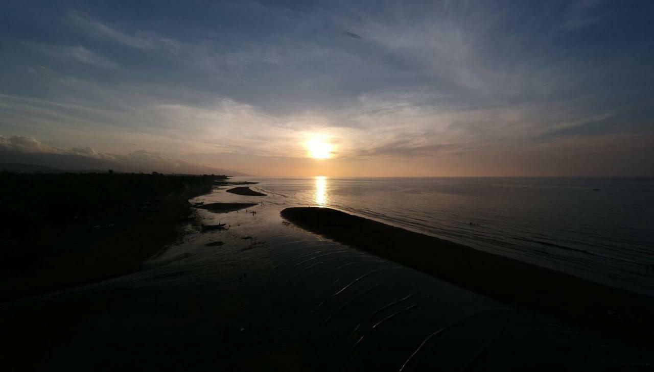 Ocean Beachfront Villa Dini Banjar  Esterno foto