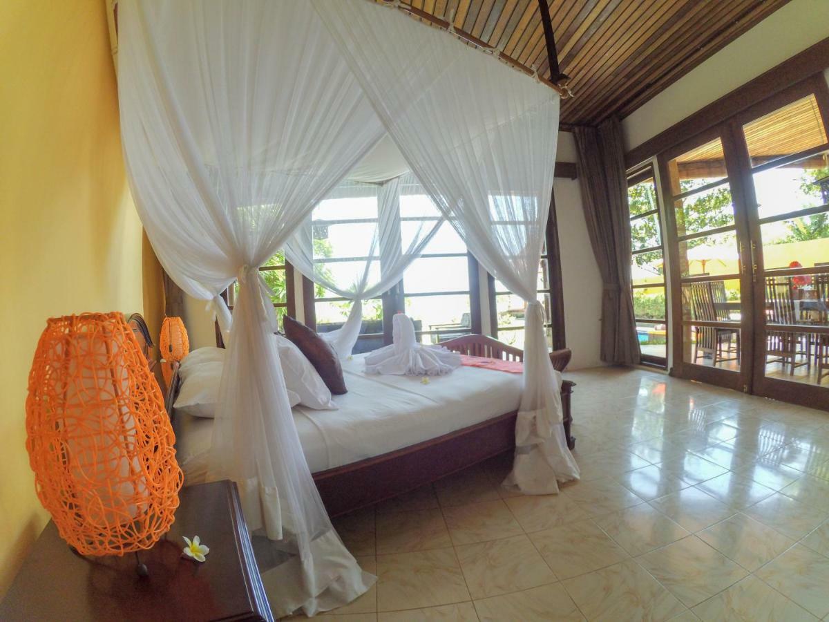 Ocean Beachfront Villa Dini Banjar  Esterno foto