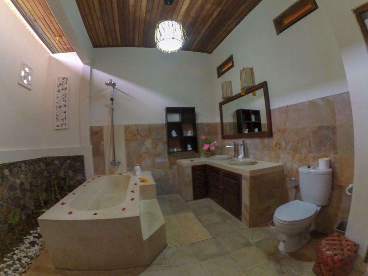 Ocean Beachfront Villa Dini Banjar  Esterno foto