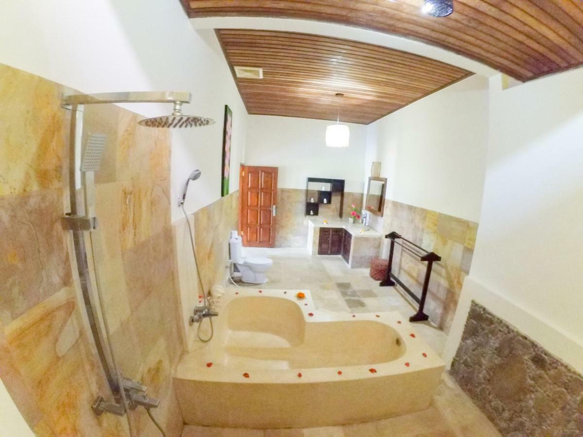 Ocean Beachfront Villa Dini Banjar  Esterno foto
